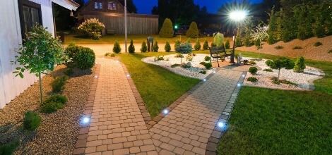 Turtle-Friendly, Low-Glare Path Lighting for Vero Beach Backyards