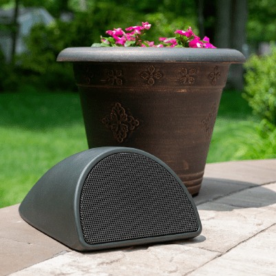 Summer-Perfect Outdoor Audio for Palm Beach Pool Nights